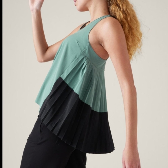 #638 ATHLETA - Swing Forward Pleated Tank Top Green Jade Black Size: - Picture 3 of 4